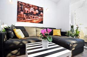 Apartment 1811