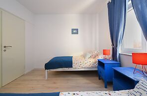 Apartment 1811