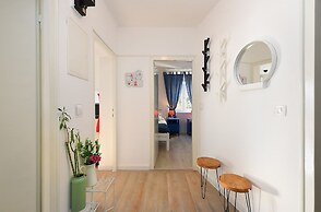 Apartment 1811