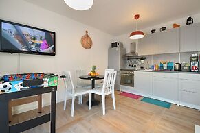 Apartment 1811