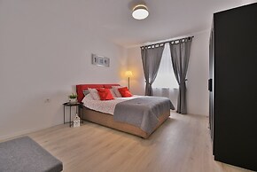 Apartment 1811