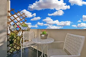 Apartment 1811