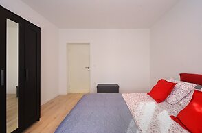 Apartment 1811