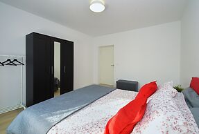 Apartment 1811