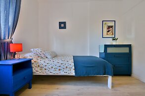 Apartment 1811