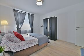 Apartment 1811