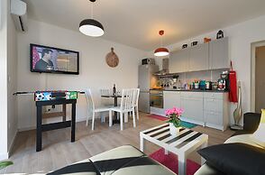 Apartment 1811