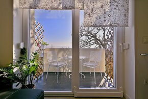 Apartment 1811