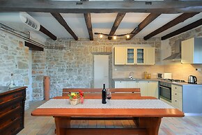 Apartment 1814