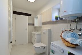 Apartment 1814