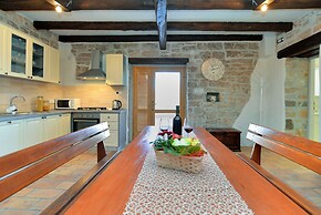 Apartment 1814