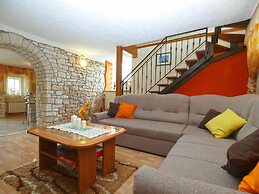Apartment 1862