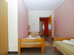 Apartment 1862