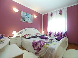 Apartment 1862