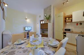 Apartment 1877