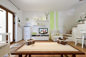 Apartment 1877