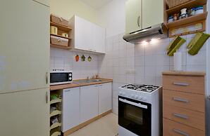 Apartment 1877