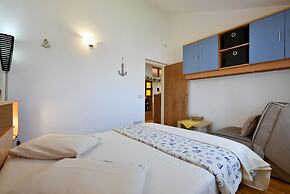 Apartment 1877