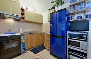 Apartment 1877