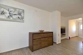Apartment 1890
