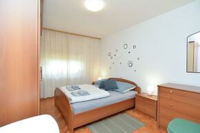 Apartment 1905