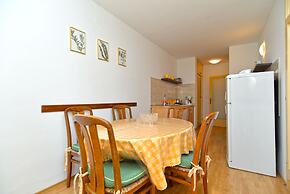 Apartment 1905