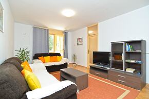 Apartment 1905