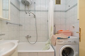 Apartment 1905