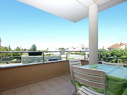 Apartment 1932
