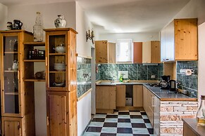 Apartment 1981