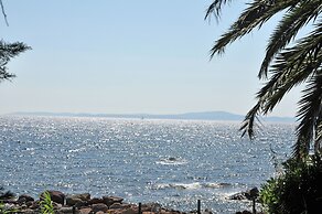 Villa in Frejus With Pool Near Beach