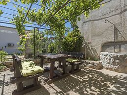 Nice Apartment With Private Roofed Terrace, Near the Sea and National 