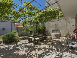 Nice Apartment With Private Roofed Terrace, Near the Sea and National