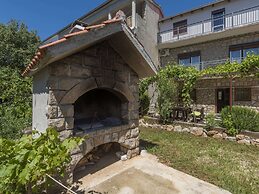 Nice Apartment With Private Roofed Terrace, Near the Sea and National