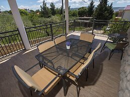Nice Apartment With Private Roofed Terrace, Near the Sea and National