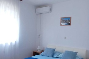 Nice Apartment With Private Roofed Terrace, Near the Sea and National