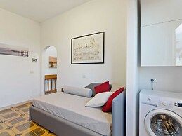 Belvilla by OYO Pleasant Apartment With Courtyard