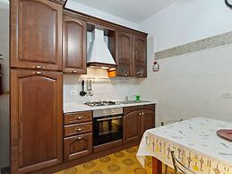 Belvilla by OYO Pleasant Apartment With Courtyard