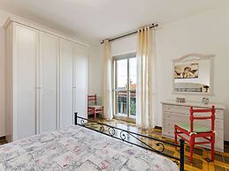 Belvilla by OYO Pleasant Apartment With Courtyard