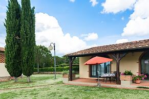 Country House With Pool and Court
