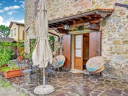 Belvilla by OYO Welcoming Holiday Home With Pool