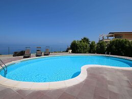 Belvilla by Oyo Bottone