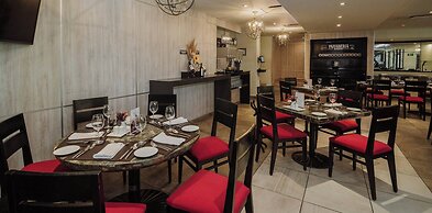 HS HOTSSON Hotel Tampico