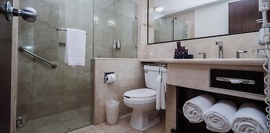 HS HOTSSON Hotel Tampico