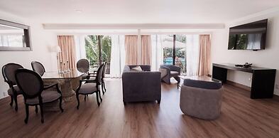 HS HOTSSON Hotel Tampico