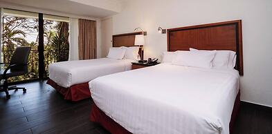 HS HOTSSON Hotel Tampico