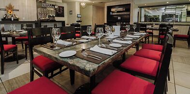 HS HOTSSON Hotel Tampico