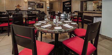 HS HOTSSON Hotel Tampico