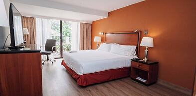 HS HOTSSON Hotel Tampico