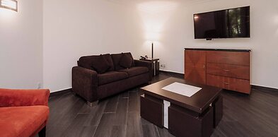 HS HOTSSON Hotel Tampico